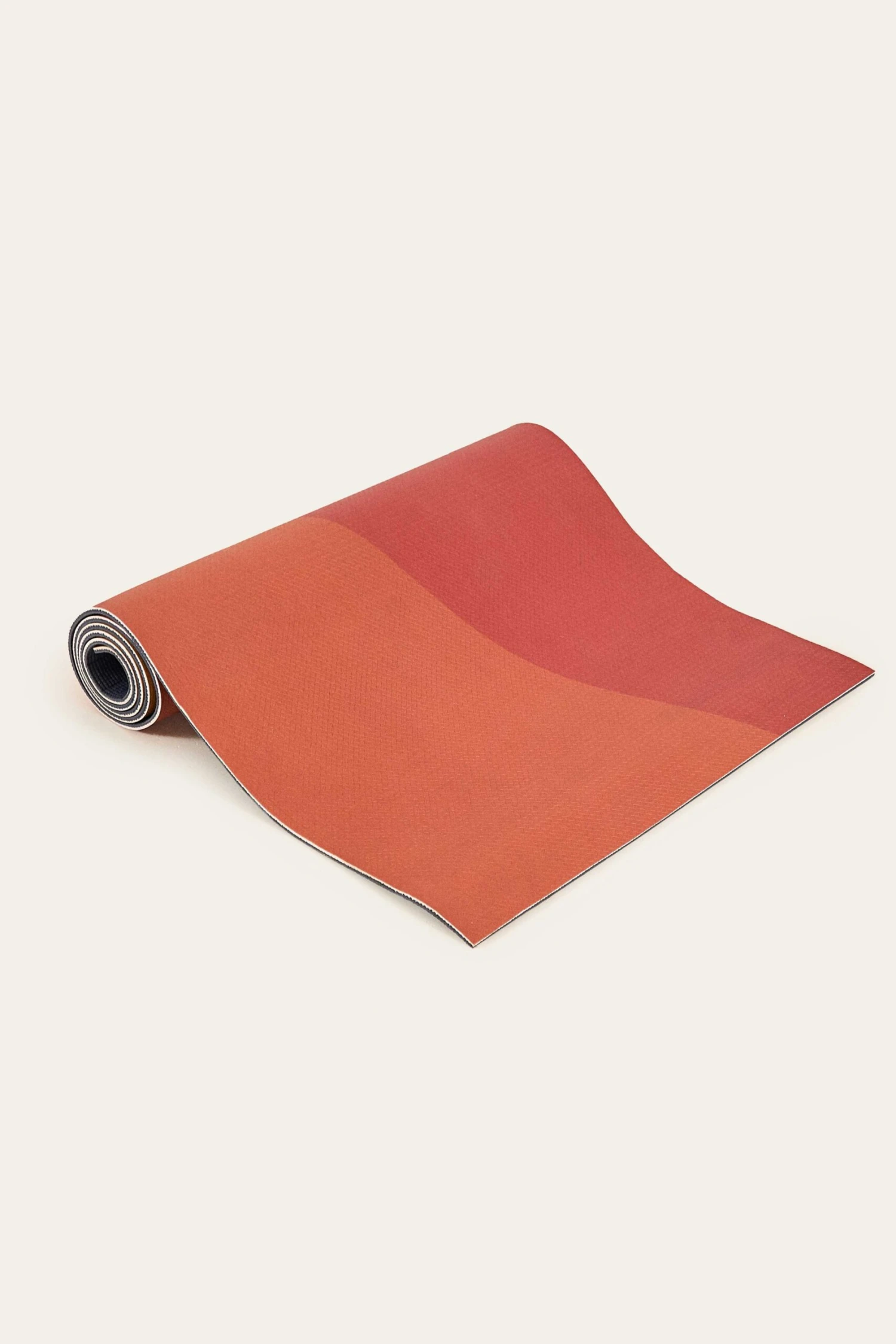 Farm Rio RAINBOW SUNSHINE YOGA MAT 4 Farm Rio RAINBOW SUNSHINE YOGA MAT - Image 2