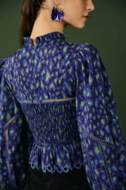 Farm Rio Blue Leopard Pop Blouse -Farm Rio 301831 04