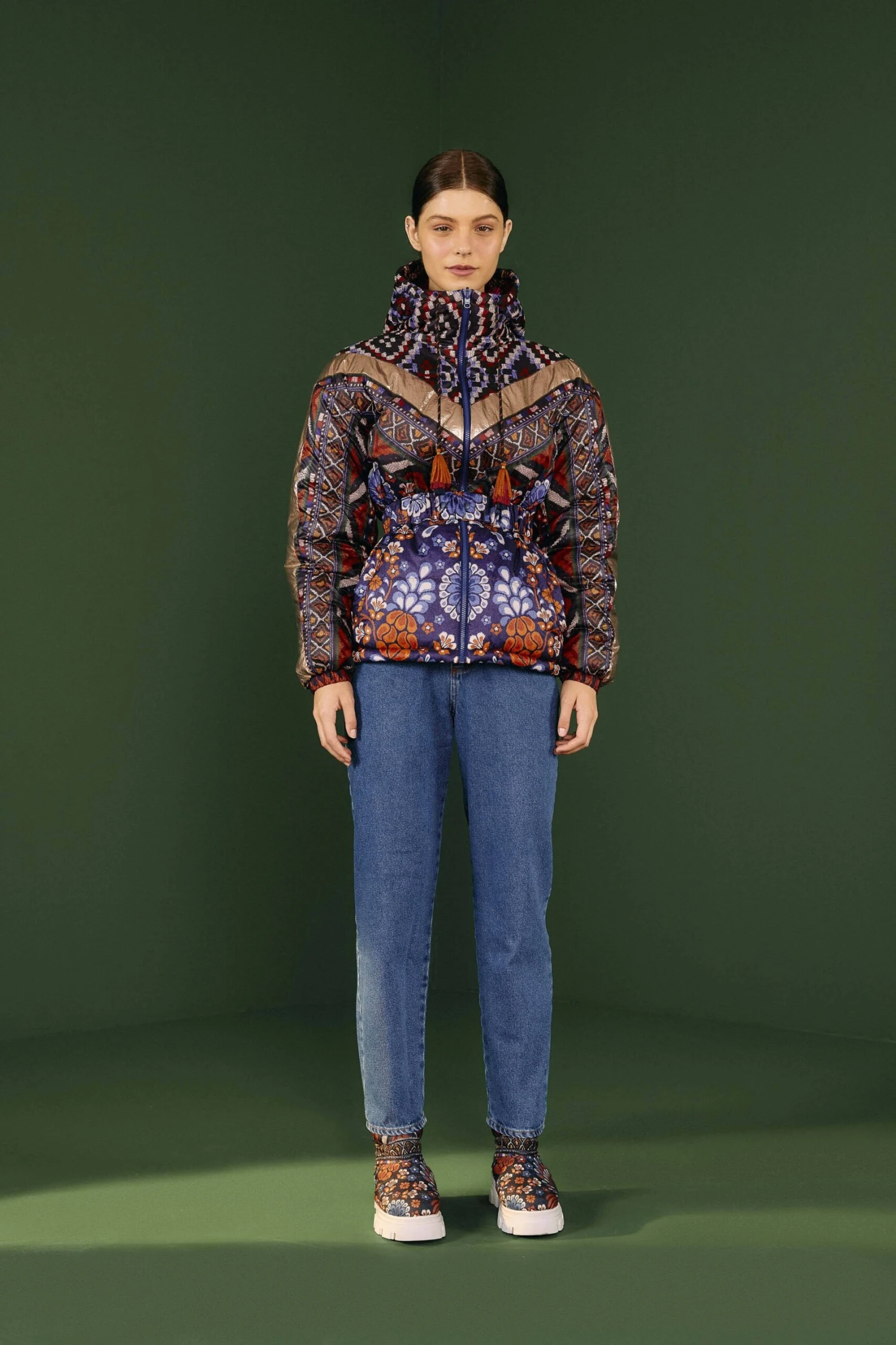 Farm Rio Navy Pineapple Flowers Recycled Polyester Reversible Puffer Jacket 4 Farm Rio Navy Pineapple Flowers Recycled Polyester Reversible Puffer Jacket - Image 2