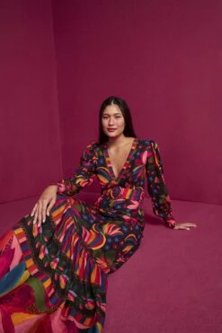 Farm Rio Black Banana Sky Lenzing™ Ecovero™ ViscoseMaxi Dress 12 Farm Rio Black Banana Sky Lenzing™ Ecovero™ ViscoseMaxi Dress -Farm Rio 302687 03