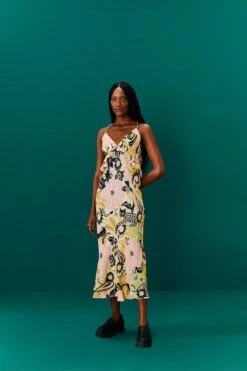 Farm Rio Sand Vintage Forest Lenzing™ Ecovero™ Viscose Midi Dress 9 Farm Rio Sand Vintage Forest Lenzing™ Ecovero™ Viscose Midi Dress -Farm Rio 303824 02