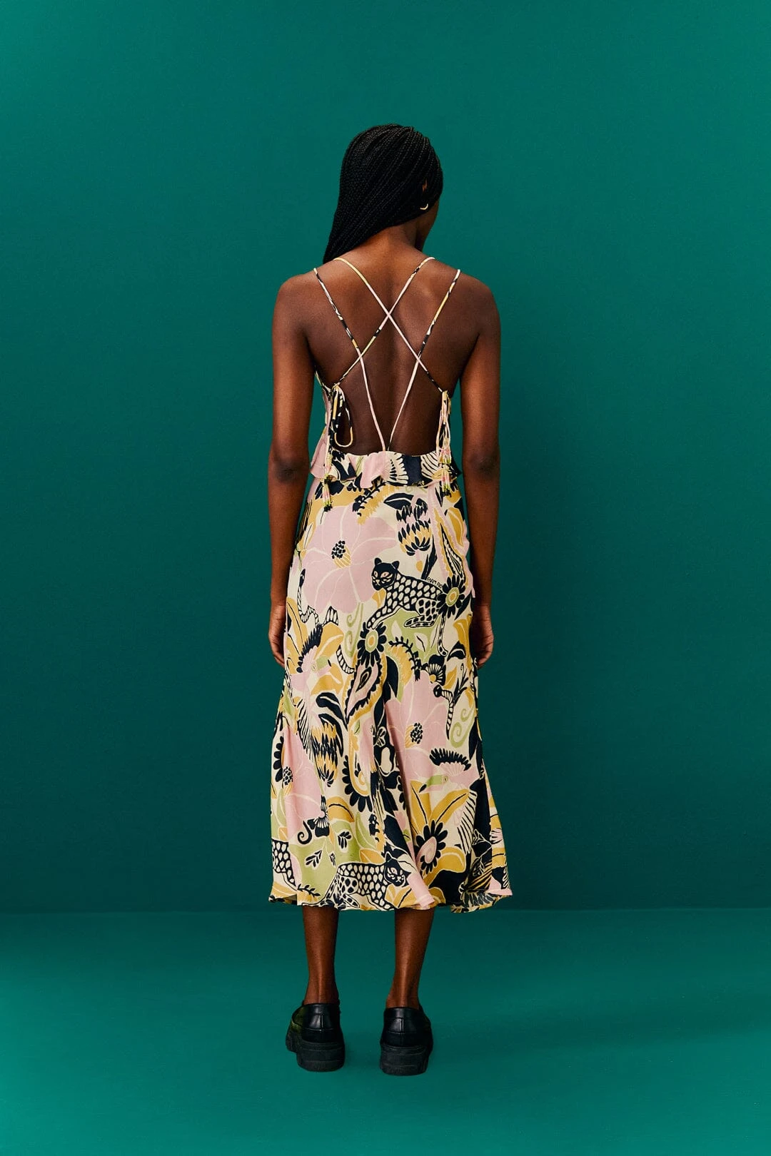 Farm Rio Sand Vintage Forest Lenzing™ Ecovero™ Viscose Midi Dress 6 Farm Rio Sand Vintage Forest Lenzing™ Ecovero™ Viscose Midi Dress - Image 4