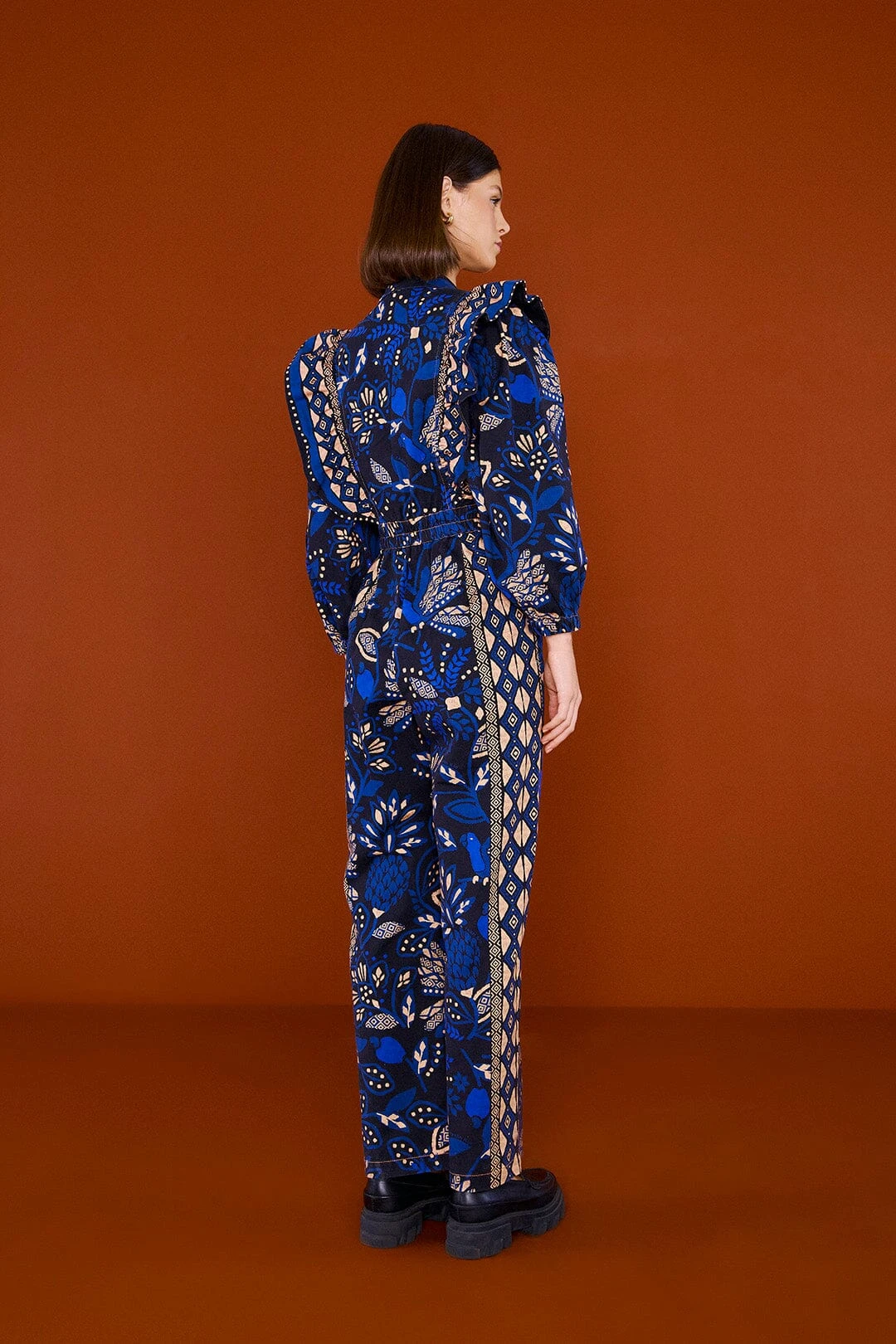 Farm Rio Black Macaw Forest Jumpsuit 6 Farm Rio Black Macaw Forest Jumpsuit - Image 4