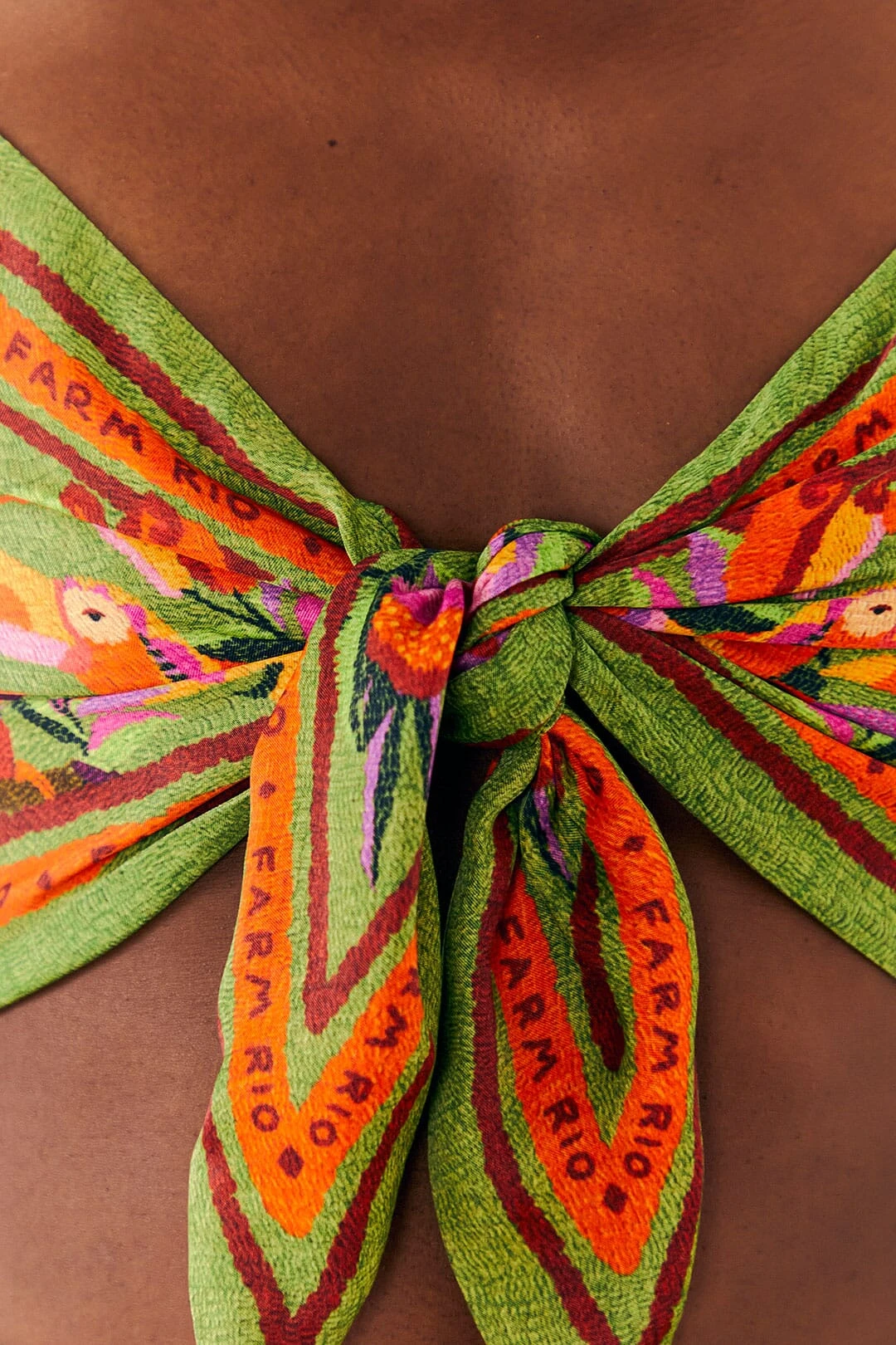 Farm Rio Toucans Scarf Lenzing™ Ecovero™ Viscose Crop Top 6 Farm Rio Toucans Scarf Lenzing™ Ecovero™ Viscose Crop Top - Image 4