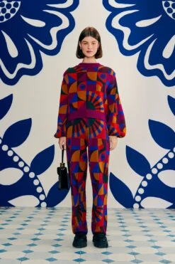 Farm Rio Graphic Toucans Sweater Pants 11 Farm Rio Graphic Toucans Sweater Pants -Farm Rio 303996 01