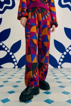 Farm Rio Graphic Toucans Sweater Pants 9 Farm Rio Graphic Toucans Sweater Pants -Farm Rio 303996 02