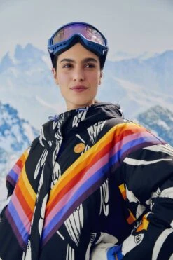 Farm Rio Black Graphic Toucans Ski Puffer Jacket 12 Farm Rio Black Graphic Toucans Ski Puffer Jacket -Farm Rio 304125 03