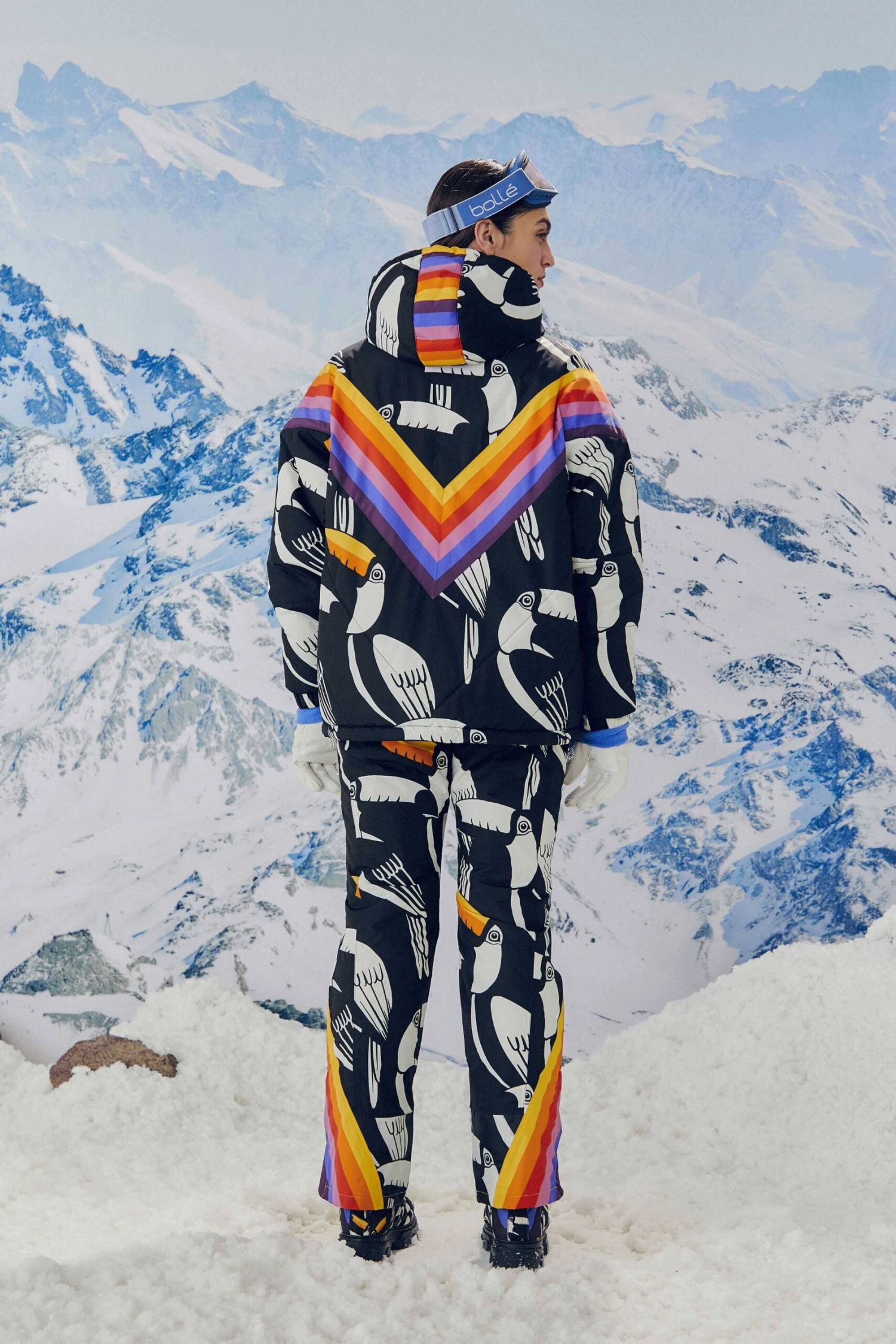 Farm Rio Black Graphic Toucans Ski Puffer Jacket 6 Farm Rio Black Graphic Toucans Ski Puffer Jacket - Image 4