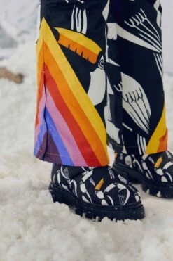 Farm Rio Black Graphic Toucans Ski Pants -Farm Rio 304126 03