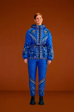 Farm Rio Black Macaw Forest Quilted Pants 8 Farm Rio Black Macaw Forest Quilted Pants -Farm Rio 304153 01