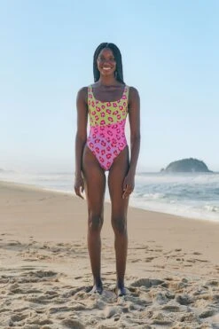 Farm Rio Maxi Leopard Patch One Piece Swimsuit 10 Farm Rio Maxi Leopard Patch One Piece Swimsuit -Farm Rio 304300 02