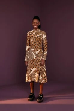 Farm Rio Sand Yawanawa Vanahu Lenzing™ Ecovero™ Viscose Midi Dress 9 Farm Rio Sand Yawanawa Vanahu Lenzing™ Ecovero™ Viscose Midi Dress -Farm Rio 304582 01