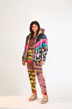 Farm Rio Patchwork Tapestry Smiley® Pants 11 Farm Rio Patchwork Tapestry Smiley® Pants -Farm Rio 305163 04