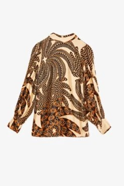 Farm Rio Sand Yawanawa Banana Lenzing™ Ecovero™ Viscose Blouse 9 Farm Rio Sand Yawanawa Banana Lenzing™ Ecovero™ Viscose Blouse -Farm Rio 305378 04