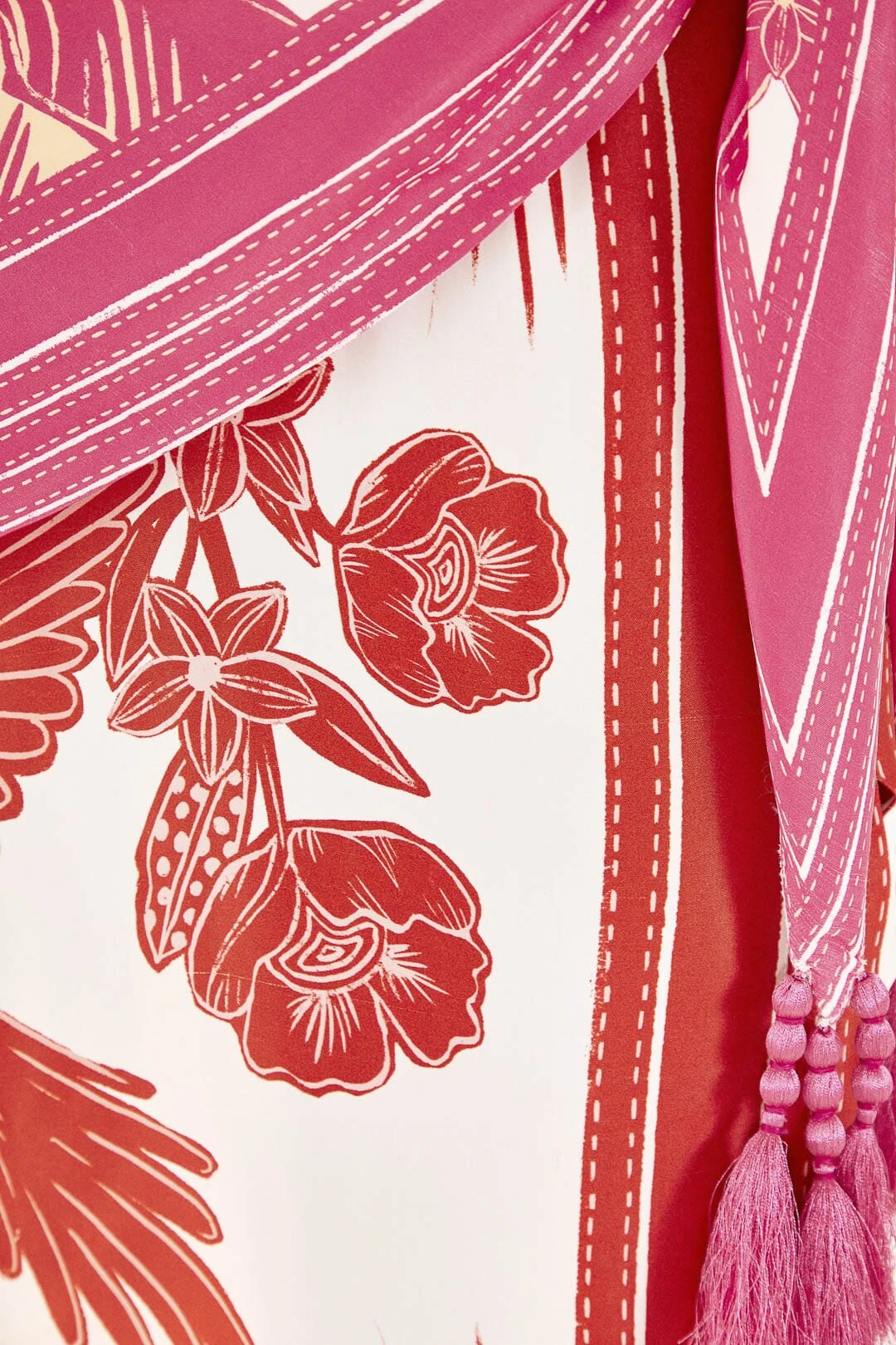 Farm Rio Tropical Dream Lenzing™ Ecovero™ ViscoseMidi Skirt 4 Farm Rio Tropical Dream Lenzing™ Ecovero™ ViscoseMidi Skirt - Image 3