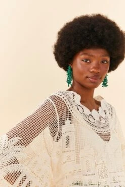 Farm Rio Off-White Morada Boa Guipire Blouse -Farm Rio 306104 03