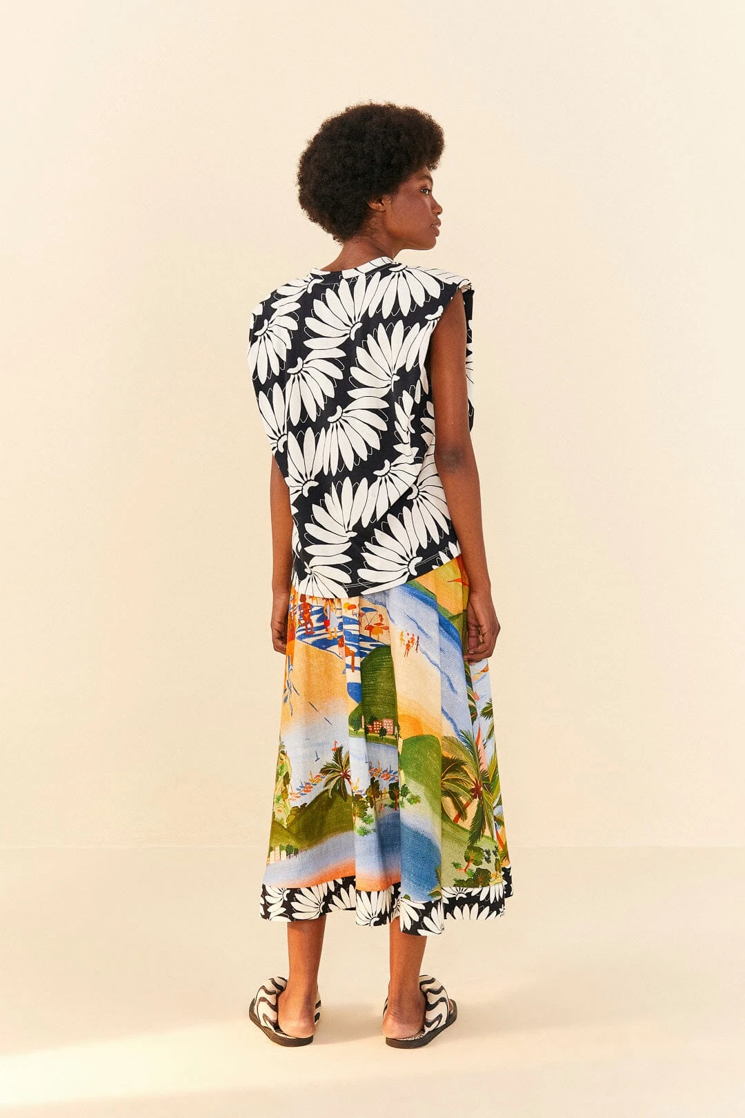 Farm Rio Black Copacabana Organic Cotton T-Shirt 5 Farm Rio Black Copacabana Organic Cotton T-Shirt - Image 3