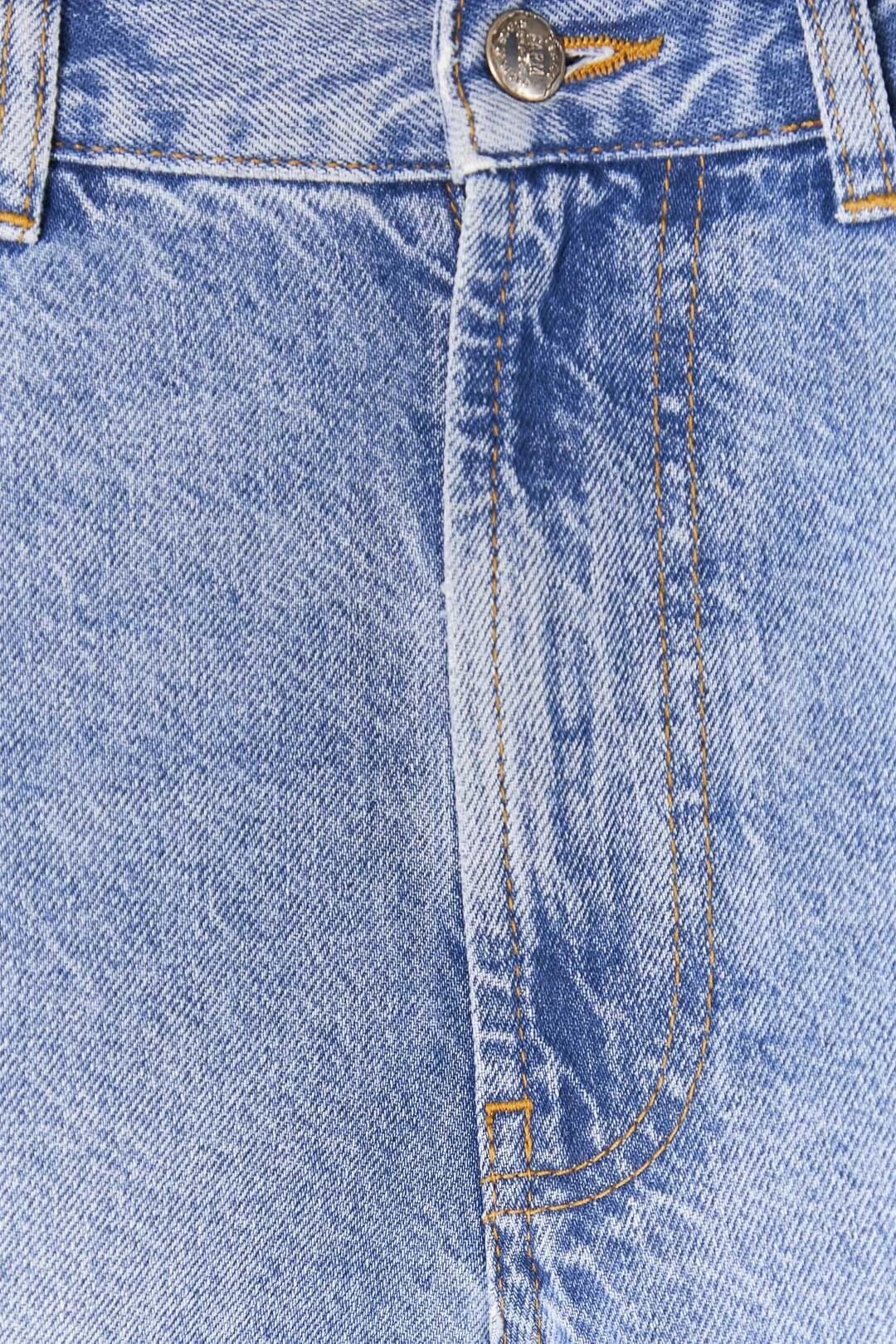 Farm Rio Light Wash Carrot Denim Pants 6 Farm Rio Light Wash Carrot Denim Pants - Image 4