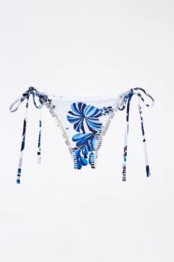 Farm Rio Sweet Rio Side Tie Bikini Bottom 11 Farm Rio Sweet Rio Side Tie Bikini Bottom -Farm Rio 307101 05