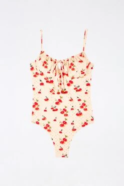 Farm Rio Pitanga Cherry One Piece Swimsuit 11 Farm Rio Pitanga Cherry One Piece Swimsuit -Farm Rio 307154 05