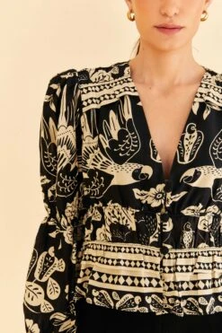 Farm Rio Black Graphic Floral Blouse 9 Farm Rio Black Graphic Floral Blouse -Farm Rio 308197 03
