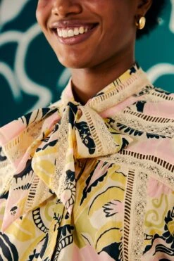 Farm Rio Sand Vintage Forest Blouse -Farm Rio 308206 03