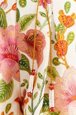 Farm Rio Off-White Macaw Bloom Shorts -Farm Rio 309223 05