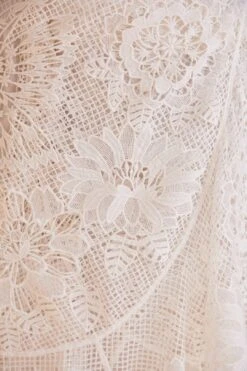 Farm Rio Off-White Guipire Midi Skirt 11 Farm Rio Off-White Guipire Midi Skirt -Farm Rio 309241 05