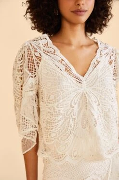 Farm Rio Off-White Butterfly Guipure Blouse 9 Farm Rio Off-White Butterfly Guipure Blouse -Farm Rio 309242 03