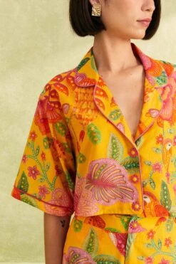 Farm Rio Yellow Macaw Bloom Shirt 10 Farm Rio Yellow Macaw Bloom Shirt -Farm Rio 309403 03 f762bb33 98dc 41f2 a922 b18d80dbac55