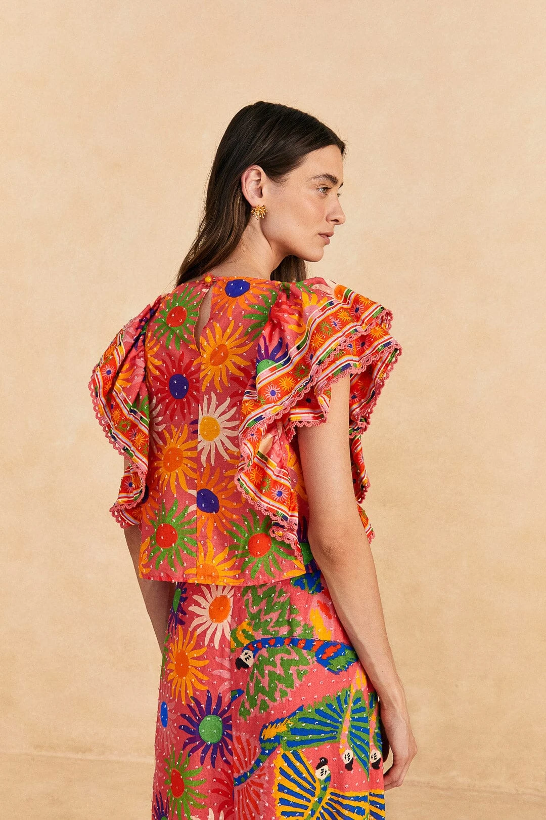 Farm Rio Coral Summer Sun Blouse 6 Farm Rio Coral Summer Sun Blouse - Image 4