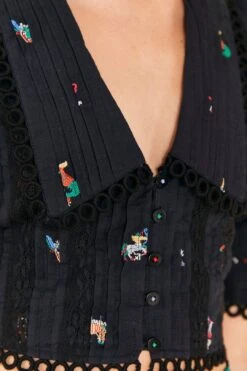 Farm Rio Zodiac Cross Stitch Crop Top -Farm Rio 311429 05 1