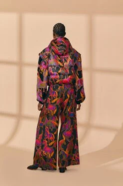 Farm Rio Black Wild Horses Reversible Puffer Jacket 20 Farm Rio Black Wild Horses Reversible Puffer Jacket -Farm Rio 312503 07