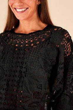 Farm Rio Black Alucina Luz Guipire Crop Top -Farm Rio 314508 03