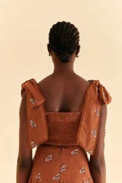 Farm Rio Caramel Embroidered Horses Crop Top 11 Farm Rio Caramel Embroidered Horses Crop Top -Farm Rio 315964 04