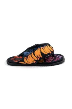 Farm Rio Banana Garden Puffy Flat Sandal 7 Farm Rio Banana Garden Puffy Flat Sandal -Farm Rio 318503 03